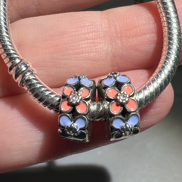 PAIR*** Pink & Purple Flowers Clip Charms - Picture 7 of 16